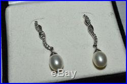 10K White Gold Pearl Necklace with Diamonds Matching Earrings Kay Jewelers Set