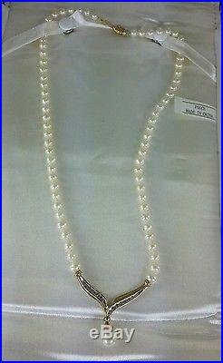 10k Yellow Gold and Pearl Necklace & Earring Set