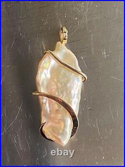 14.16ct Baroque Fresh Water Pearl Pendant Set In Forged 14k Yellow Gold Total Wt