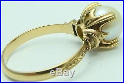 14 carat yellow gold Pearl set ring Size M 1/2