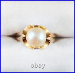 14K Gold Cathedral Set Approximately 8.5mm Pearl Size 5.5