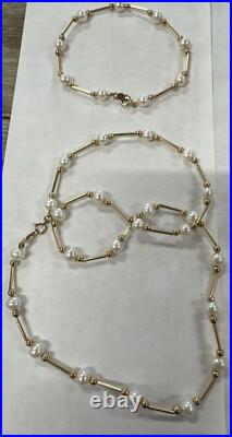 14K Gold and Pearl Necklace and Bracelet Set