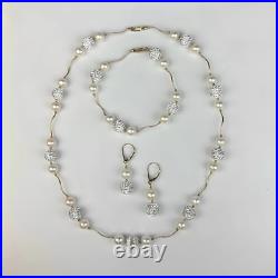 14K Yellow Gold Gorgeous Freshwater Pearl Set with Czech Crystal for Women 14K Yellow Gold Gorgeous Freshwater Pearl Set with Czech Crystal for Women
