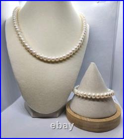 14K Yellow Gold Pearl Bracelet 7 and Necklace 18 Set