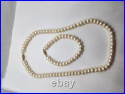 14K Yellow Gold Pearl Bracelet 7 and Necklace 18 Set