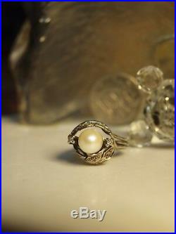 14ct Solid Yellow Gold Natural Pearl & Diamond Ring With Leaf Setting / Size M
