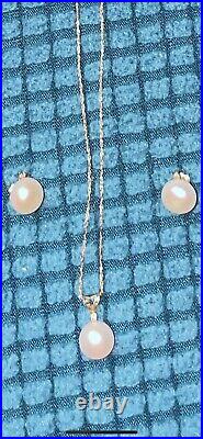 14k Gold Pearl & Diamond 19Necklace & Earrings Set Pre owned