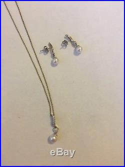 14k White Gold Diamond and Cultured White Pearl Diamond Earrings & Necklace Set