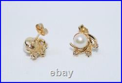 14k Yellow Gold Round White Pearl And Round Diamond Earrings And Pendant Set