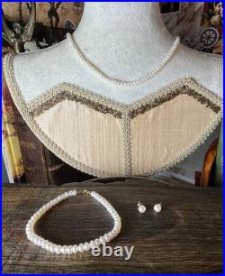 14kt Gold Freshwater Cultured Pearls Bracelet Earrings & Necklace Set V494 14kt Gold Freshwater Cultured Pearls Bracelet Earrings & Necklace Set V494