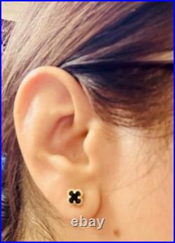 18k Gold Mother of Pearl & Onyx Four-Petal Jewelry Set