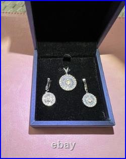 18k White Gold Dangle Drop Earrings And Pendant Set