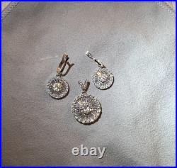 18k White Gold Dangle Drop Earrings And Pendant Set