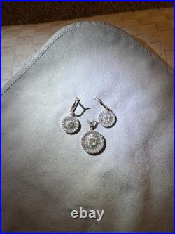 18k White Gold Dangle Drop Earrings And Pendant Set