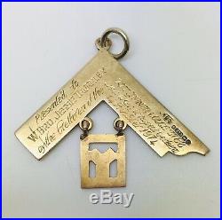 1931 Vintage Masonic 9ct gold Set Square Pendant Plated Drop Weight 6.76 grams