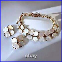 1960s MOD Chic Mother of Pearl Disc Bracelet & Earrings Set EUC