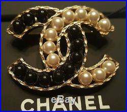2 Piece CHANEL Black White & Gold CC Pearl Necklace & Pin Brooch Set NWT