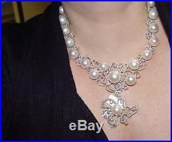 31.85CT Diamond Necklace, Earrings & 2 Pin Pearl set 18K gold