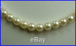 A Fine 30 Cultured Pearl Necklace 9 K Gold Pearl & Stone Set Clasp London 1985