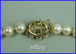 A Fine 30 Cultured Pearl Necklace 9 K Gold Pearl & Stone Set Clasp London 1985