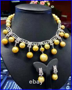 ART-DECO! Golden South Sea Pearl Diamond in 18K white gold necklace earrings set
