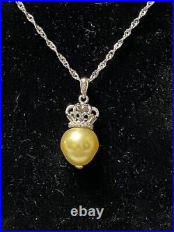 Amazing Golden Akoya South Sea Pearls Necklace And Earrings In A Silver Setting