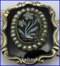 Antique 9ct gold pearl set mourning brooch. Rear inscription dated 1840 and 69