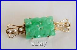 Antique Chinese export 15 Carat Gold Brooch. Set with Green Jade & seed pearls
