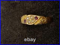 Antique Vintage Georgian 15 CT Gold Ring set with pearls and rubies Size R