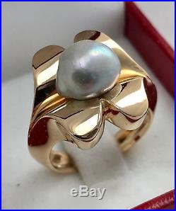 Authentic Delrue Vintage Ring 18k Yellow Gold, Heavy 12.6 Grams, Set With Pearl