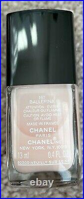 BNIB 2021 CHANEL Natural Touch Lip & Nail Colour Holiday Gift Set with Gold Chain