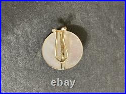 Beautiful 14K Yellow Gold and Blister Pearl Pendant and Earrings Set 16.6 Grams Beautiful 14K Yellow Gold and Blister Pearl Pendant and Earrings Set 16.6 Grams