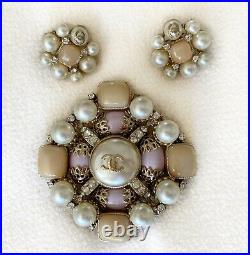 CHANEL 08A Gripoix Pearls Brooch Earrings Set 100% Authentic