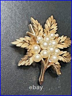 CROWN TRIFARI Gold Tone Faux Pearl Rhinestone LEAVES Earrings & Brooch Pin Set