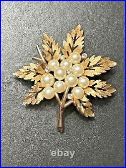 CROWN TRIFARI Gold Tone Faux Pearl Rhinestone LEAVES Earrings & Brooch Pin Set