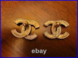 Chanel'CC' Gold, Pearly White & Crystal Earrings comes with full set