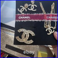 Chanel perfume Novelty VIP Gift Earring Jewellery Set New Pearl Gold