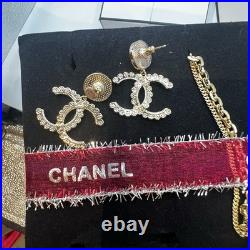 Chanel perfume Novelty VIP Gift Earring Jewellery Set New Pearl Gold