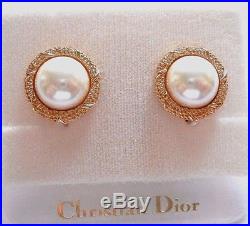Christian Dior Signed Clip Earrings Gold Plated set with Pearl