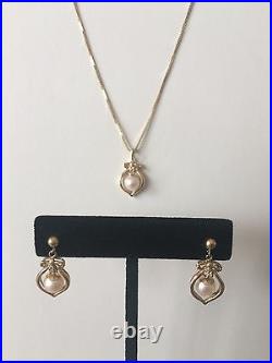 Cultured Pearl/Diamond Necklace & Earrings Set 14K Yellow Gold