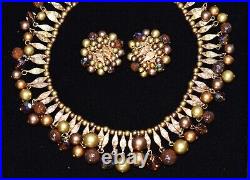 Delightful KRAMER Dangling Rhinestone and Pearl Deep GOLDTONE Necklace & ER Set