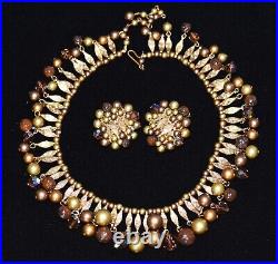 Delightful KRAMER Dangling Rhinestone and Pearl Deep GOLDTONE Necklace & ER Set