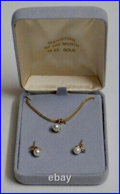 Earring & Pendant Set 14K Gold with 5 & 6mm Cultured Pearl and Diamond