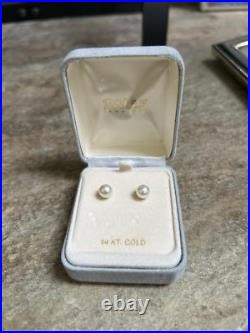 Elegant 14K Gold Pearl Stud Earrings & Bracelet Set Elegant 14K Gold Pearl Stud Earrings & Bracelet Set