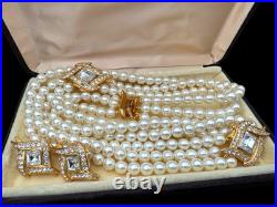 Estate Vintage Trifari Faux Pearl & Diamond Necklace & Earring Set Gold Tone Estate Vintage Trifari Faux Pearl & Diamond Necklace & Earring Set Gold Tone