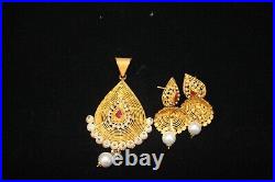 Exquisite Matching 22K Yellow Gold Pearl/Ruby Pendant & Earrings 45 GR