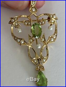 Fine Art Nouveau 15ct Gold Peridot & Natural Seed Pearl Set Pendant / Brooch