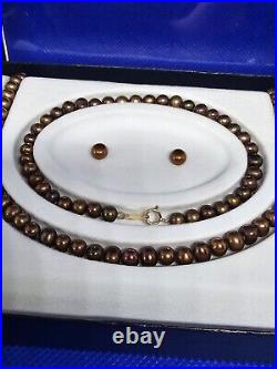 Genuine Freshwater Cultured Pearls necklace, bracelet, earring set 10k gold