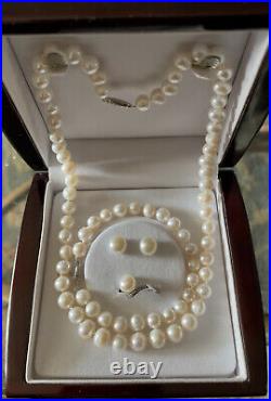 Genuine Pearl & White Gold Set (Ring, Necklace, Earrings & Bracelet Included)