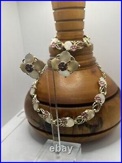 Gold tone pastel pink flower mother of pearl set earrings, necklace & bracelet